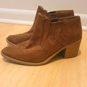Western tan booties Size 8